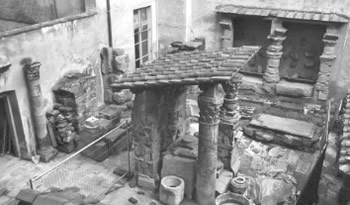 Ruderi romani nel Cortile dei Fiorentini, Museo Archeologico Nazionale