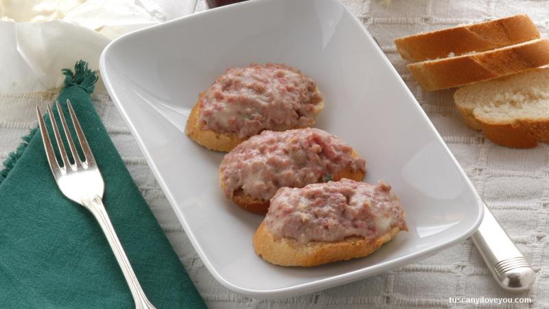 Ricetta crostini con stracchino e salsiccia